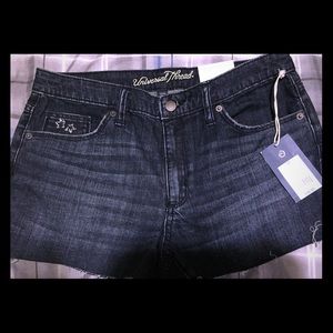 Universal thread & co shorts